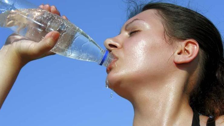 Fazla su tüketimine dikkat: Zehirlenmeye sebep olabilir Günlük su tüketimi ne kadar olmalı