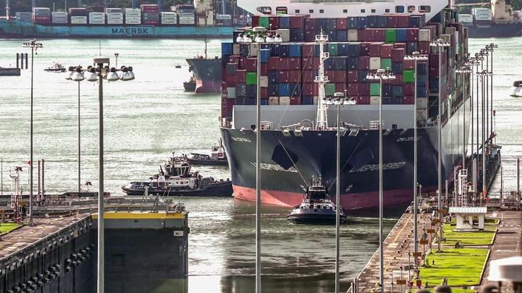 Kuraklığın vurduğu Panama Kanalına erişim bir yıl süreyle kısıtlanacak