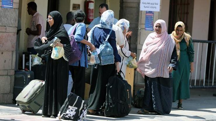 Ülkede kırmızı alarm verildi: Sağlık sistemi çökmek üzere