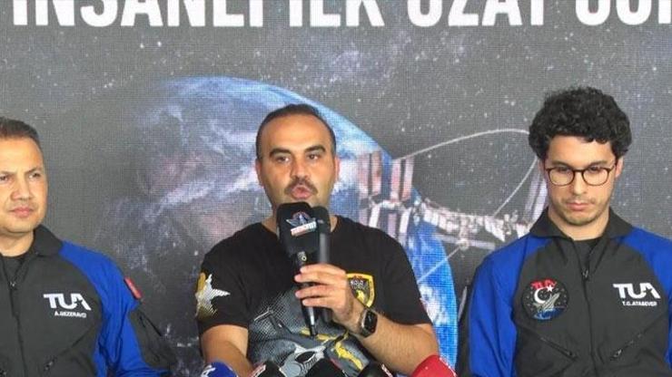 Türkiyenin uzay yolcuları merak edilenleri cevapladı