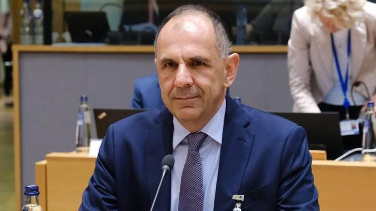 Yunanistan Dışişleri Bakanı: Komşu Türk halkına dostluk mesajı gönderiyorum