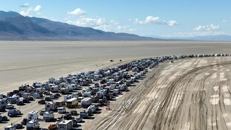 Burning Man Festivali eziyete dönüştü