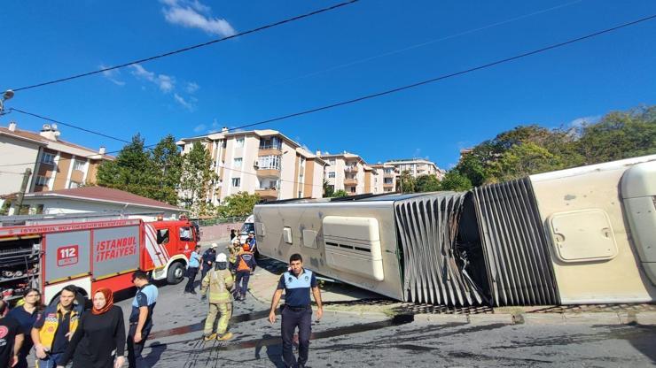Başakşehirde İETT otobüsü devrildi: Yaralılar var