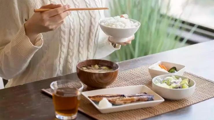 Japon diyetisyen açıkladı! Bu besini tüketenler 40 yıl fazla yaşıyor!