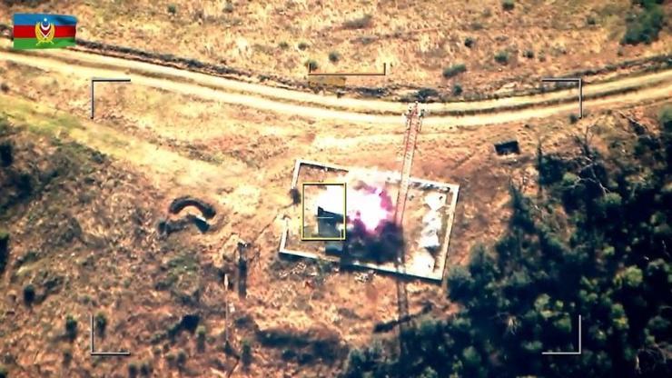 Ermeni ayrılıkçılar 6 zırhlı ve 800'den fazla hafif silahı teslim etti
