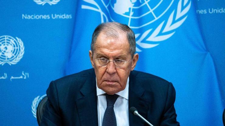 Lavrov: Zelenski’nin barış formülü gerçekleştirilemez