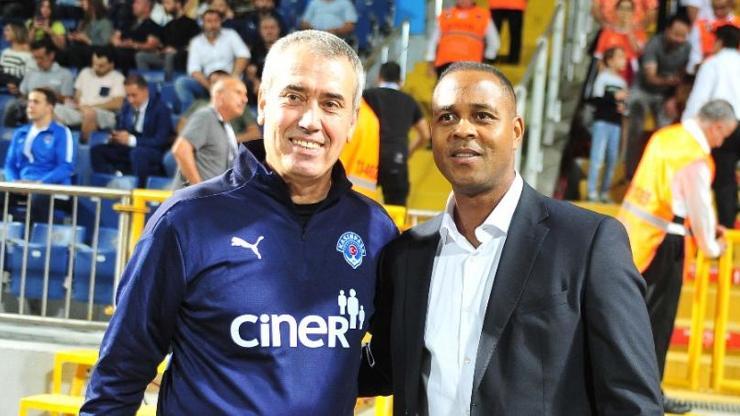 Patrick Kluivert: Beşiktaş maçında kalede Vedat var