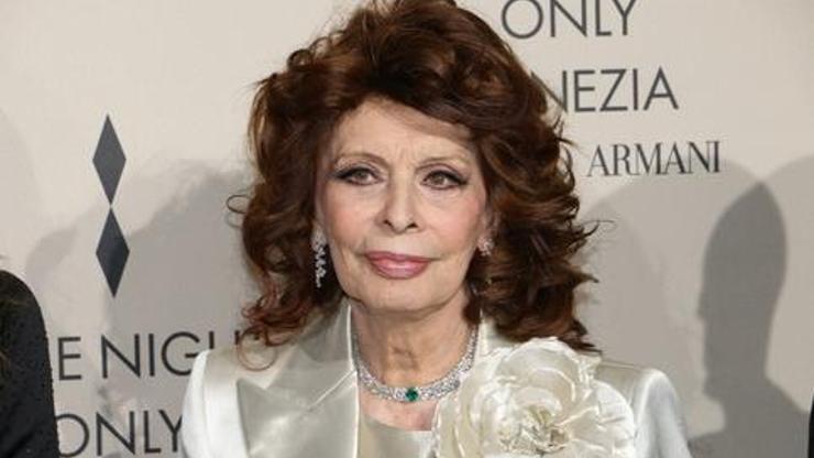 Sophia Loren kaza geçirdi