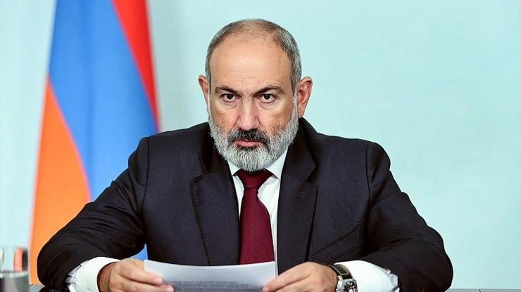 Ermenistan kaosa teslim