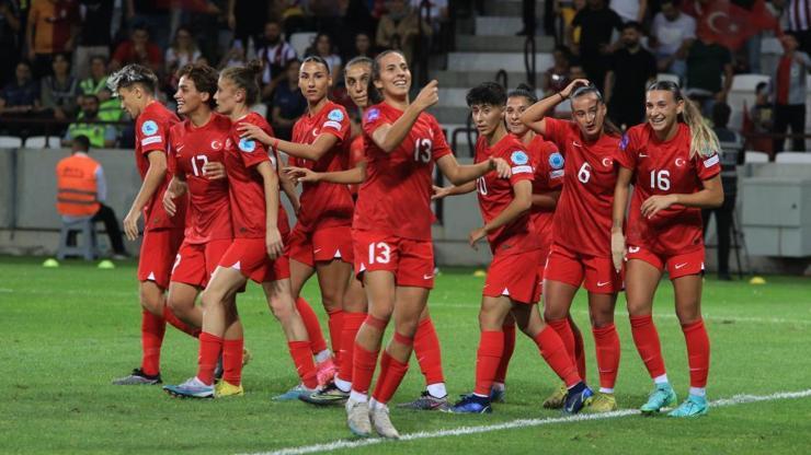A Milli Kadın Futbol Takımı Litvanyayı 2 golle yendi