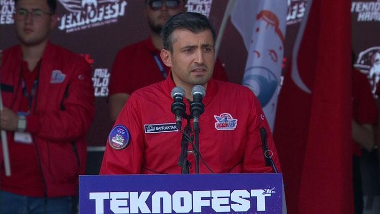 Selçuk Bayraktar İzmirde konuştu: TEKNOFEST kuşağı zihinsel bir devrime imza atıyor