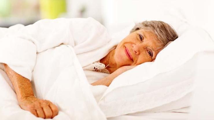 İlerleyen yaşlarda uyku düzeni çok önemli