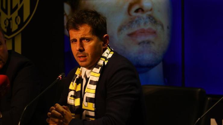 Emre Belözoğlu'ndan Tolga Ciğerci ve Garry Rodrigues cevabı