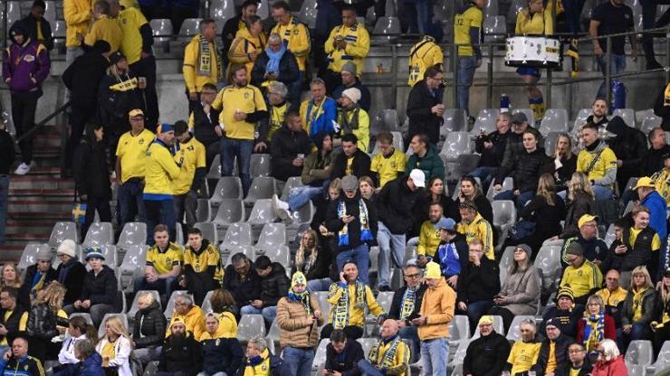 UEFAdan Brükseldeki saldırıda ölenler anısına saygı duruşu kararı