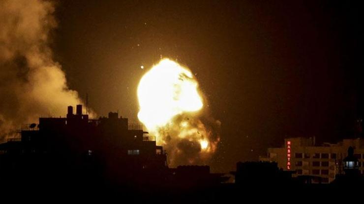 İsrail Gazzede kiliseyi vurdu: Ölü ve yaralılar var