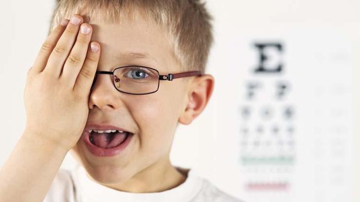 Uzmanından uyarı: Görme bozukluğu 12 yaşına kadar mutlaka tedavi edilmeli