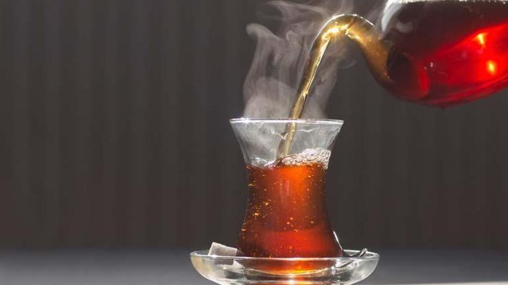 Çayı böyle içenler dikkat Baloncuklu çay depresyon nedeni mi Araştırma sonuçları şaşırttı: Sütlü çay bağımlılığı...