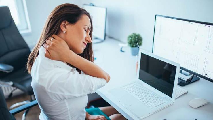 Masa başı çalışanların ağrılarını dindirecek yöntem Boyun ve omurga ağrılarına birebir