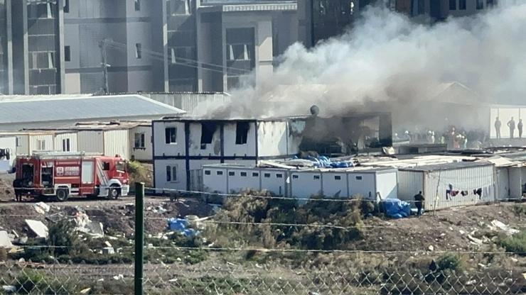 Marmara Üniversitesinin Maltepe yerleşkesinde yangın