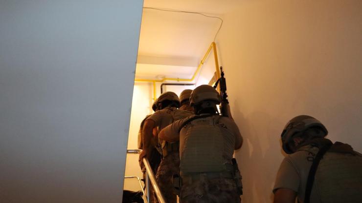 Mersinde PKK/KCK operasyonunda 3 tutuklama