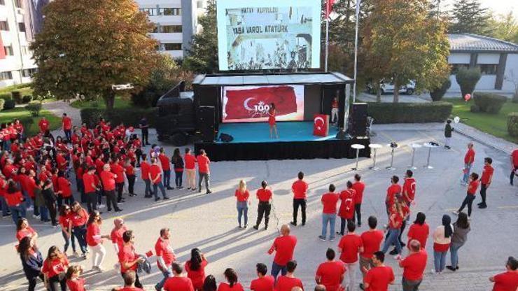 MEDAŞ, Cumhuriyetin 100'üncü yılını coşkuyla kutladı MEDAŞ, Cumhuriyetin 100'üncü yılını coşkuyla kutladı