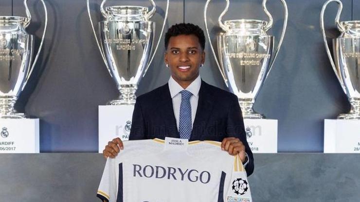 Real Madrid Rodrygonun sözleşmesini uzattı