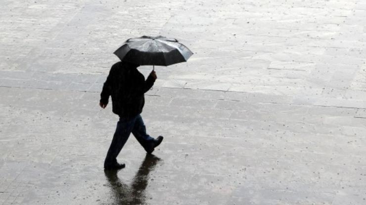 Meteoroloji il ve saat verdi: Kuvvetli sağanak alarmı!
