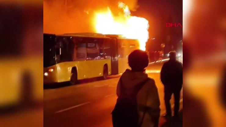 Başakşehirde İETT otobüsü alev alev yandı