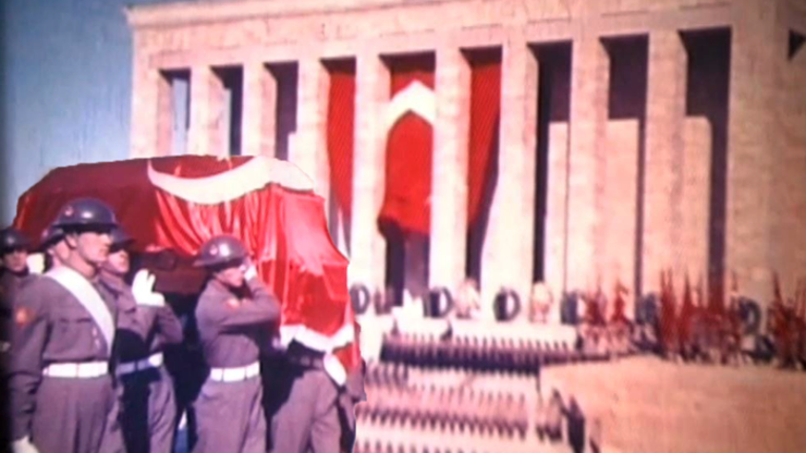 Atatürkün ebedi istirahatgahına naklinin 70. yılı: İlk defa göreceğiniz renklendirilmiş görüntüler