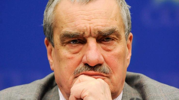 Çekya'nın eski dışişleri bakanı Karel Schwarzenberg, 85 yaşında hayatını kaybetti