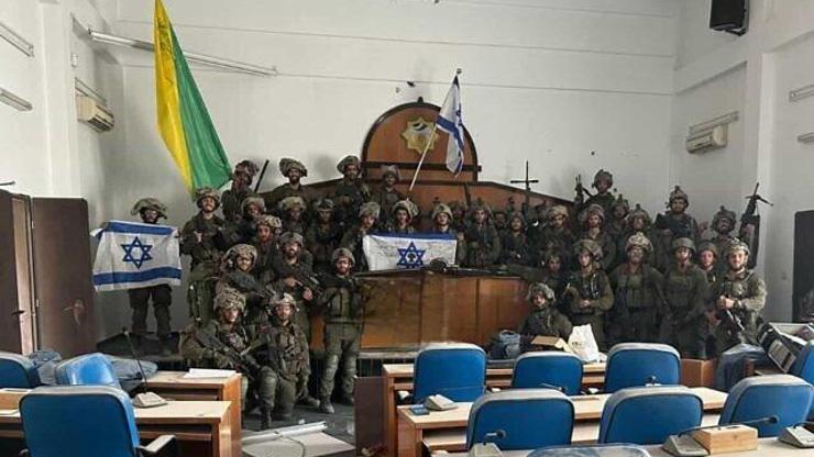 İsrail bu kareyle duyurdu: Hamas parlamentosu ele geçirildi