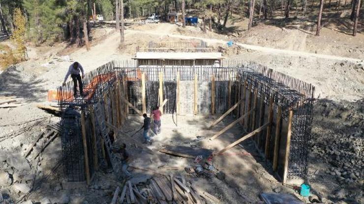 Lengüme Köprüsü'nde çalışmalar sürüyor Lengüme Köprüsü'nde çalışmalar sürüyor