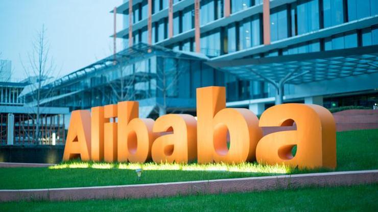 Jack Ma, hisselerdeki düşüş sonrasında Alibaba hisselerini satma planlarından vazgeçti