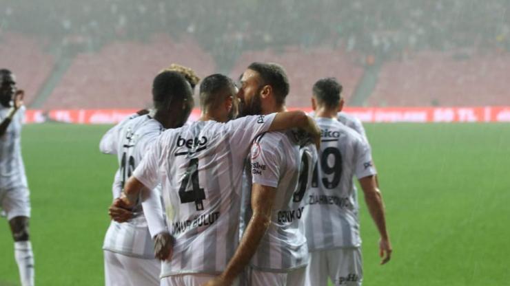 Beşiktaş, 2 golle Samsunda kazandı