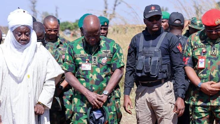 Nijerya ordusundan özür ziyareti: ‘Yanlışlıkla’ köy bombalandı, 80dan fazla kişi öldü...