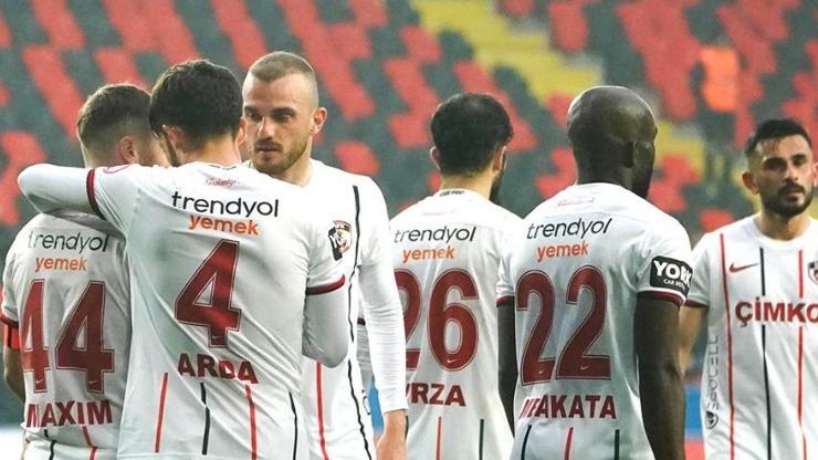 Gaziantep FK, Etimesgut Belediyesporu uzatmada eledi