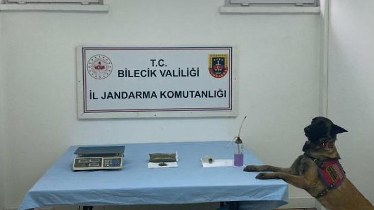 Ağılında uyuşturucu bulunan şüpheli gözaltında Ağılında uyuşturucu bulunan şüpheli gözaltında