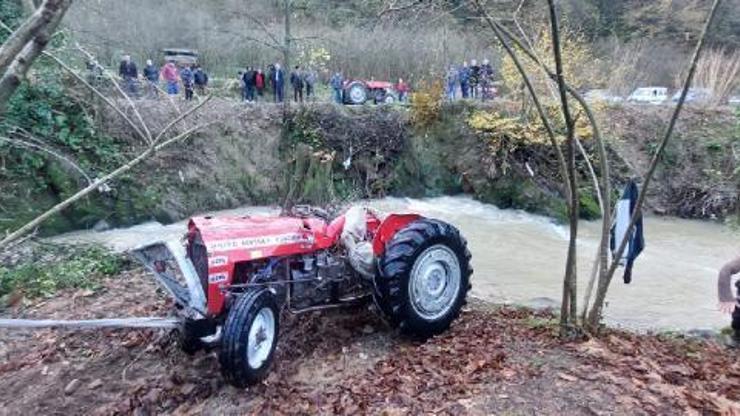 Sele kapılan traktörün sürücüsü atlayarak kurtuldu Sele kapılan traktörün sürücüsü atlayarak kurtuldu