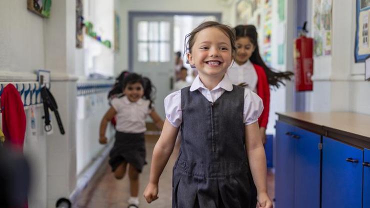 MEB 1. sınıfa başlama yaşı kaç 2024-2025te kaç aylıklar, kaç doğumlular okula başlayacak