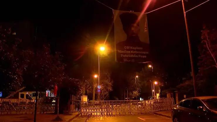 Suudi Arabistan Başkonsolosluğunun bulunduğu sokağa, Fahreddin Paşa pankartları asıldı