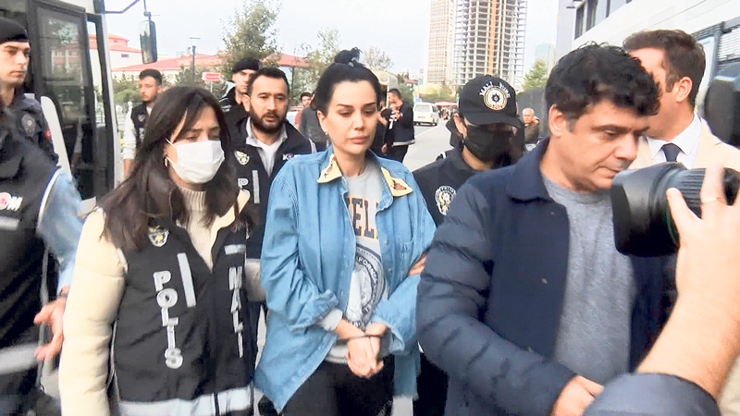 Dilan Polat Bakırköy Ruh ve Sinir Hastalıkları Hastanesi'ne götürüldü