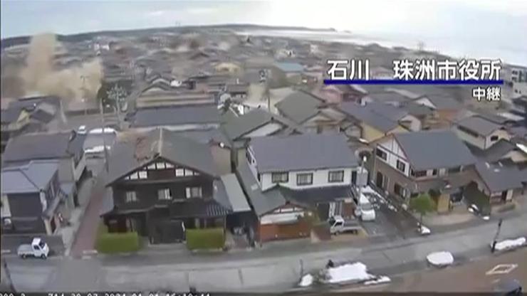 Japonyada 7.5 büyüklüğünde deprem Tsunami uyarısı verildi...