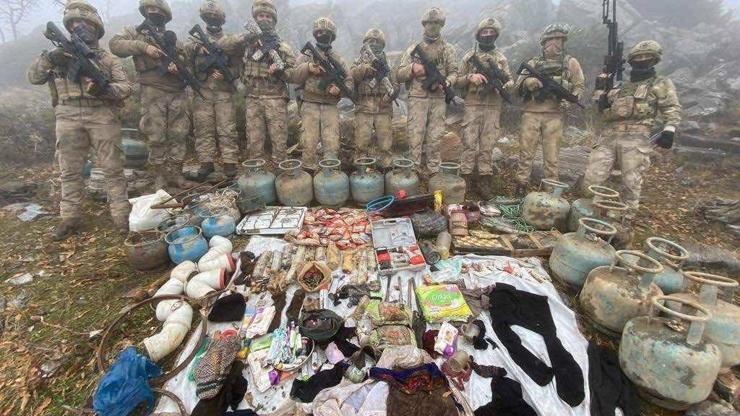 Bingöl'de operasyon: PKK'lı teröristlerin 8 katlı mağarası imha edildi
