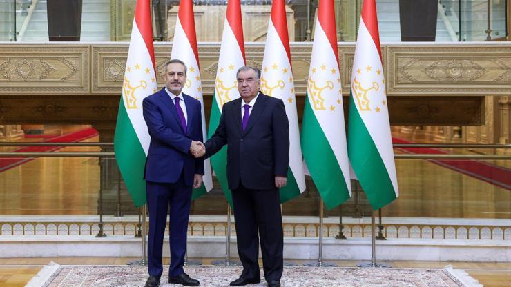 Bakan Fidan, Tacikistan Cumhurbaşkanı ile görüştü