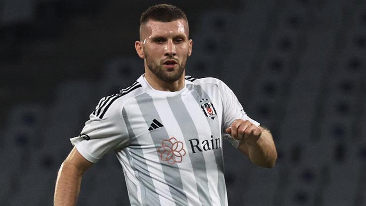 Beşiktaşta Rebic ile yollar ayrılıyor