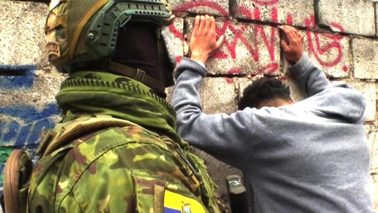 Ekvador polisi devriyeye devam ediyor