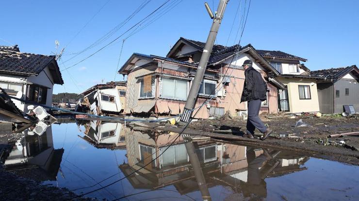 Japonya’daki depremde can kaybı 221’e yükseldi