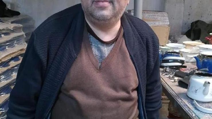 Evinde ölü bulundu Evinde ölü bulundu