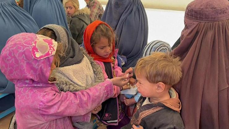 Dış yardımların kesildiği Afganistanda açlık krizi