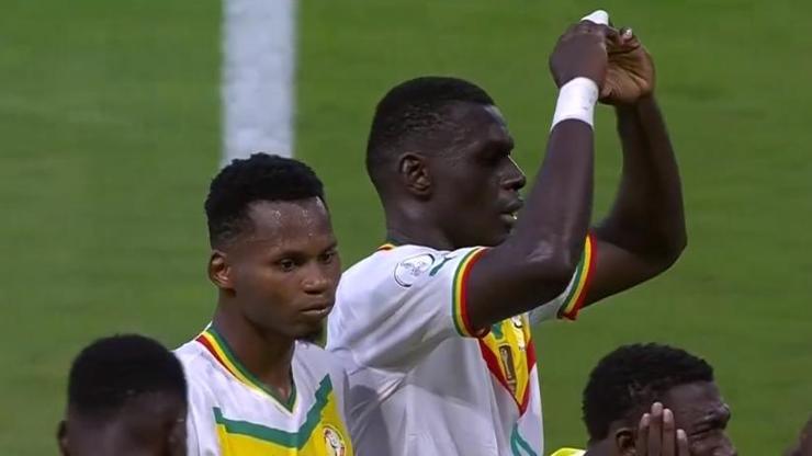 Afrika Kupası’nda Senegal ve Kamerun gruptan çıktı